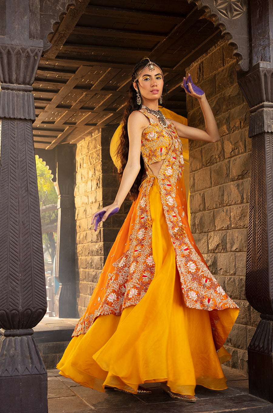 SIGNATURE CROSS DRAPE LEHENGA SET